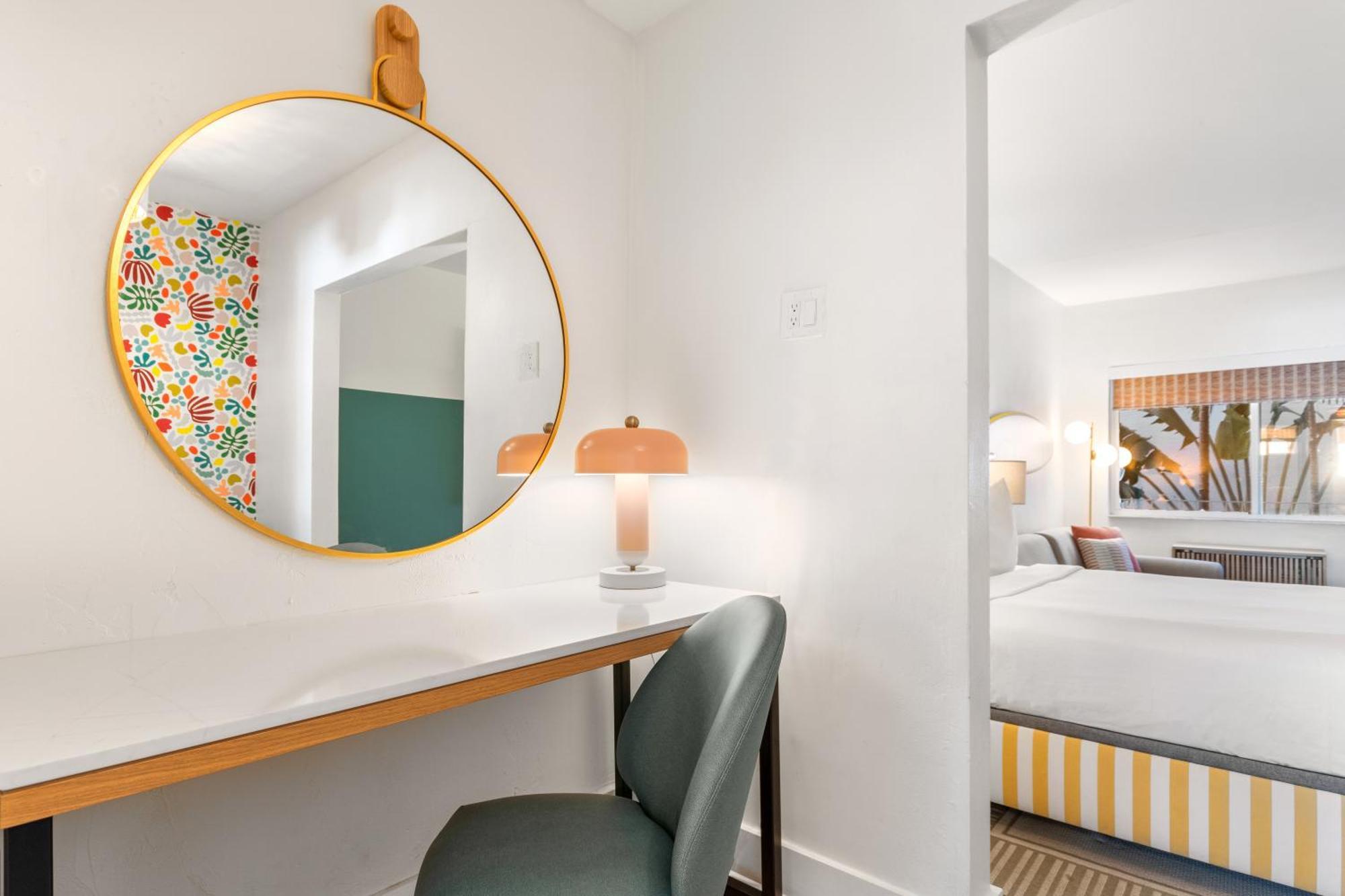 Aloha Fridays Hotel Miami Beach Room photo