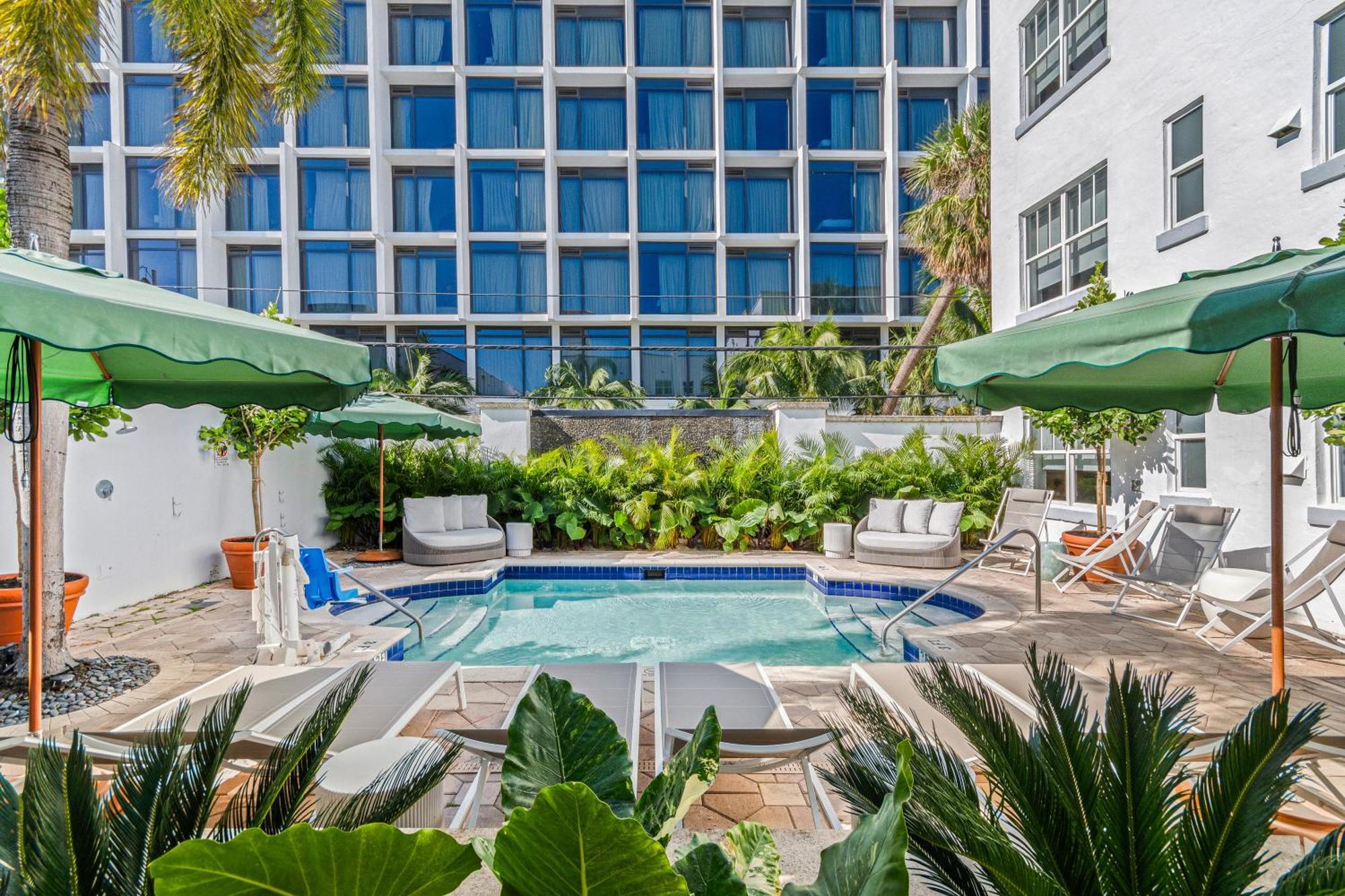 Aloha Fridays Hotel Miami Beach Exterior photo