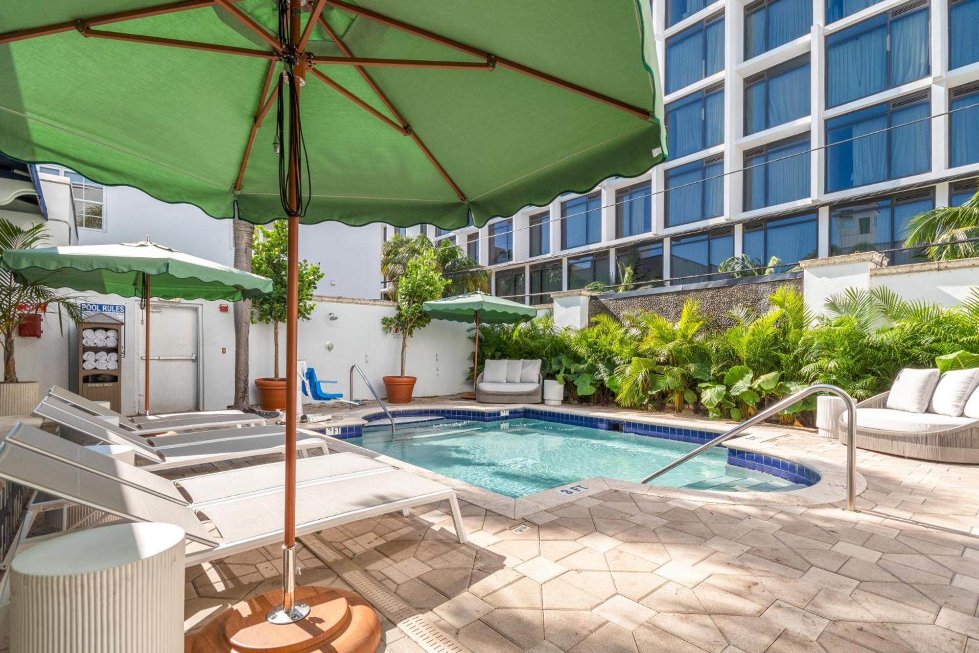 Aloha Fridays Hotel Miami Beach Exterior photo